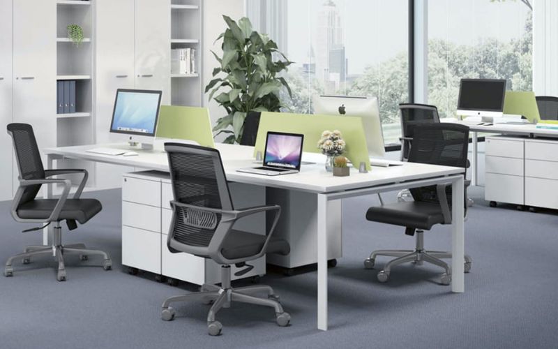 Office Layout how to arrange desk in room