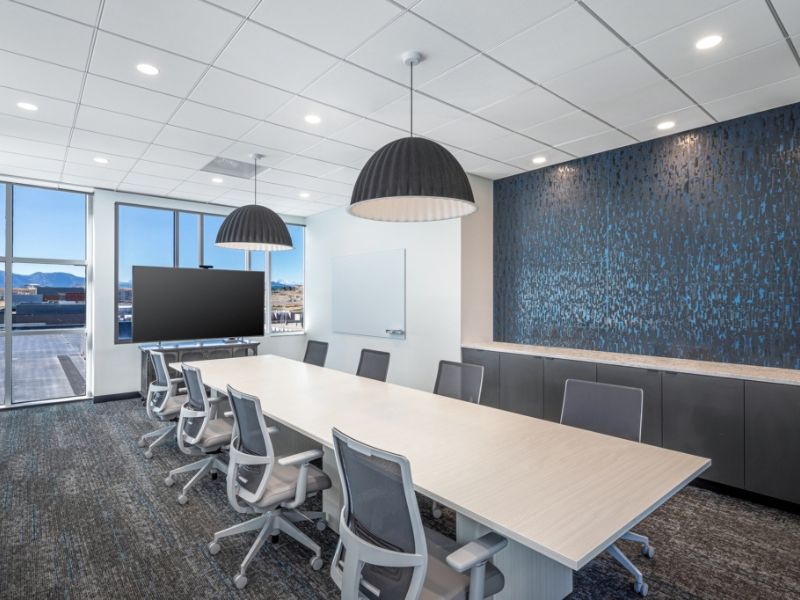 minimalist office