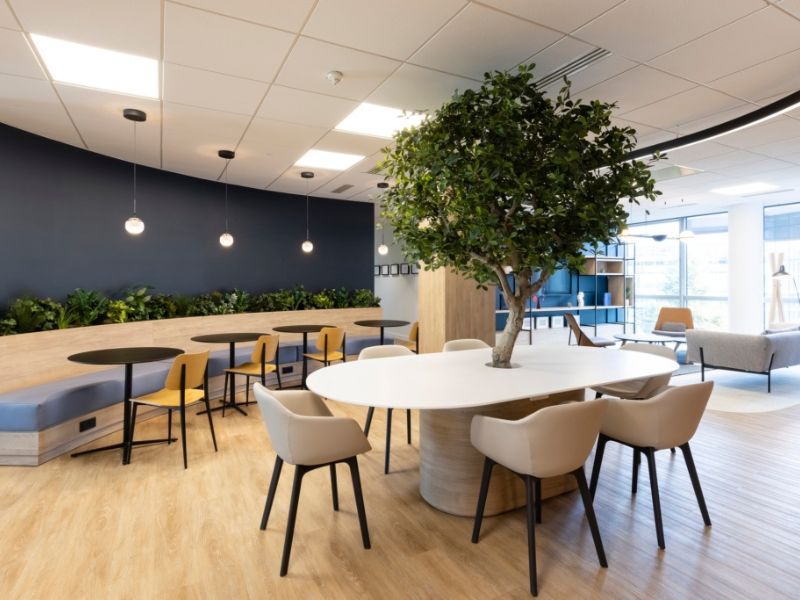 minimalist office interior design