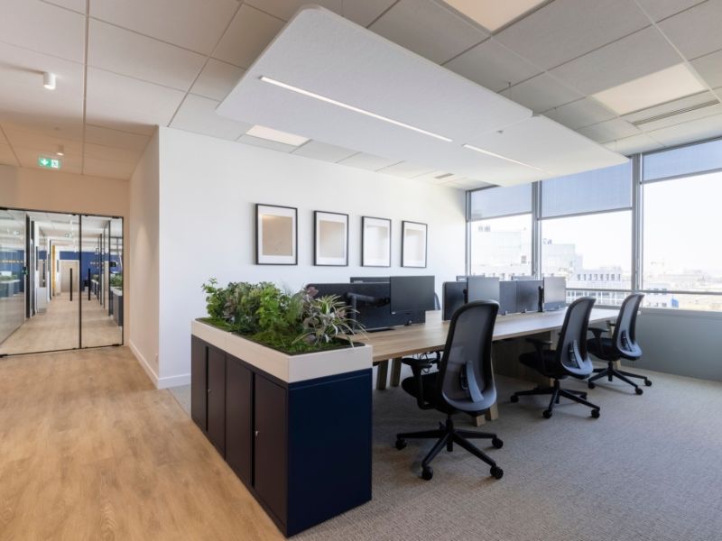 minimalist office interior design