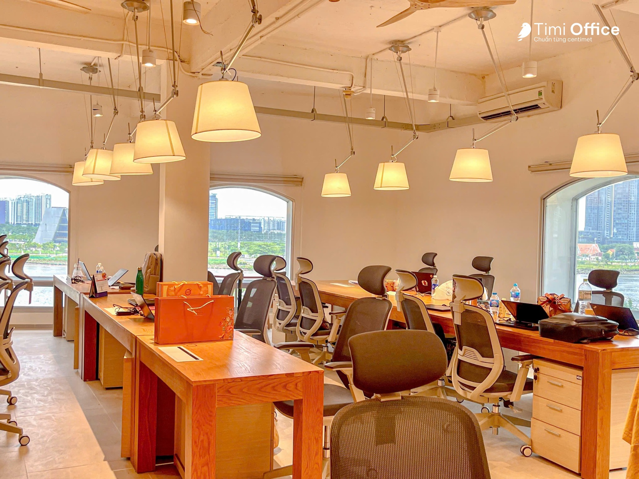 Minimalist office design